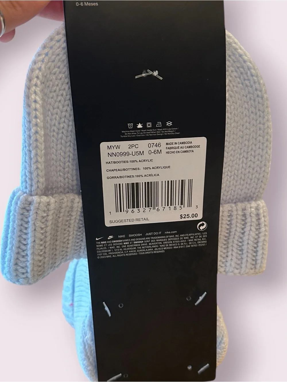 NWT Nike Baby Knit Booties and Hat Set - Light Blue Size 0-6 Months